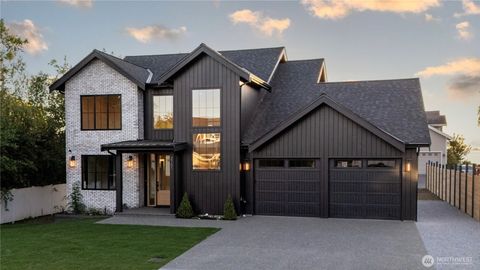 Photo of 2151 Bayview Avenue, Blaine, WA 98230 (MLS # 2528256)