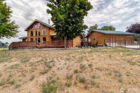Photo of 675 Snider Drive, Walla Walla, WA 99362 (MLS # 2416226)