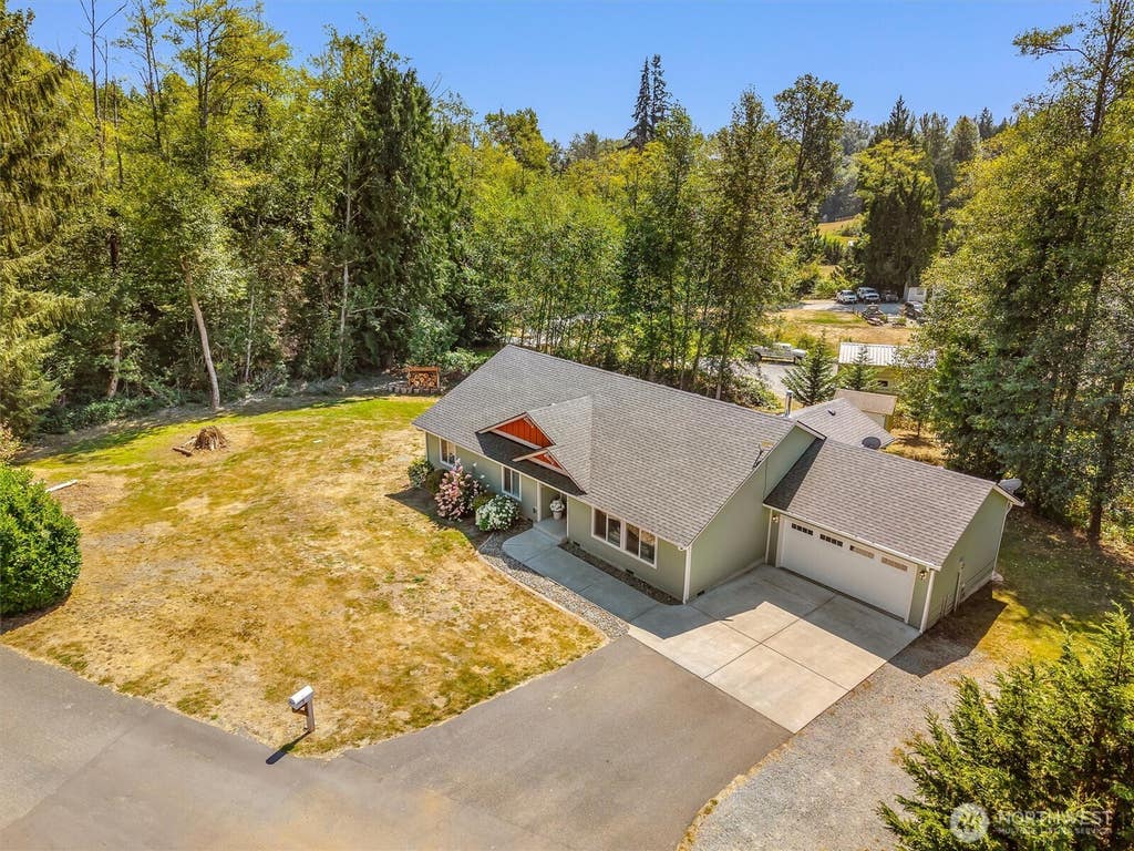 Photo of 214 280th Street NE, Arlington, WA 98223 (MLS # 2515463)