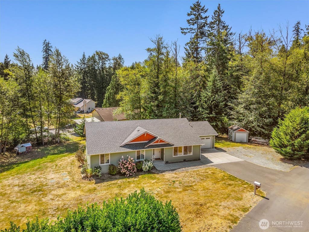 Photo of 214 280th Street NE, Arlington, WA 98223 (MLS # 2515463)