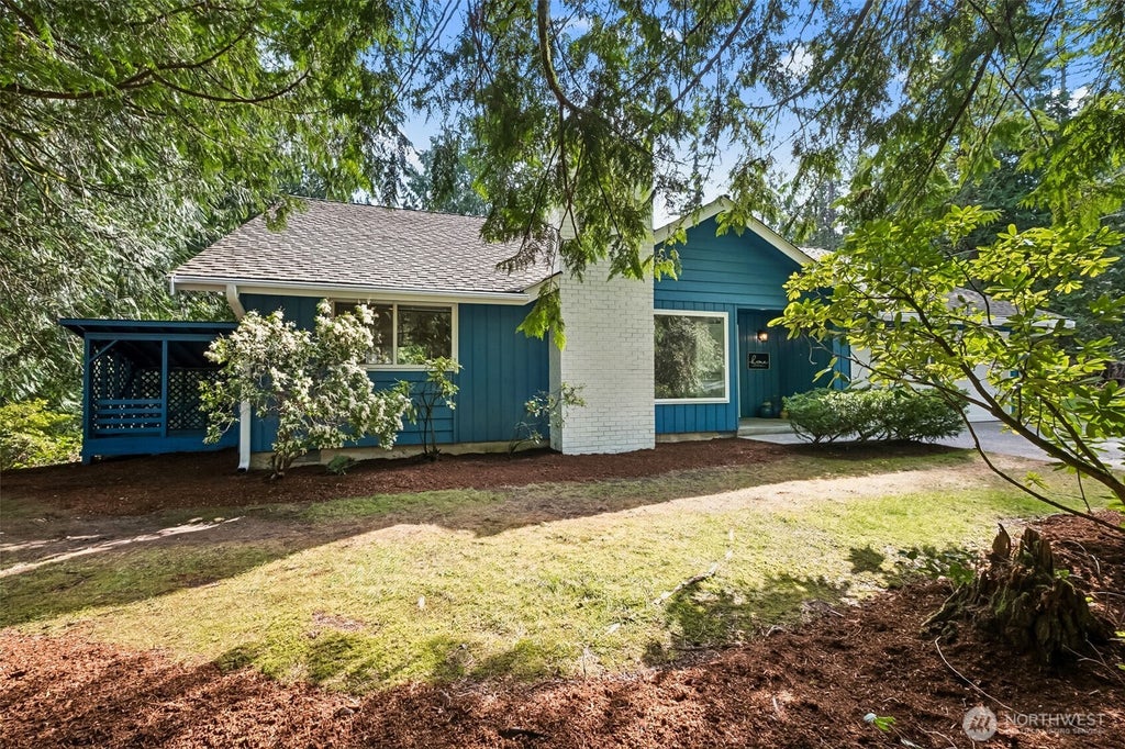 Photo of 25845 SE 152 Street, Issaquah, WA 98027 (MLS # 2546241)