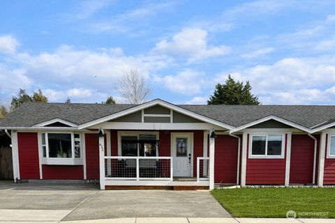 Photo of 432 8th Street, Blaine, WA 98230 (MLS # 2485074)