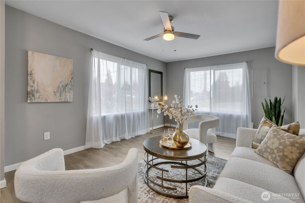 Photo of 1901 S Hosmer Street, Tacoma, WA 98405 (MLS # 2472485)