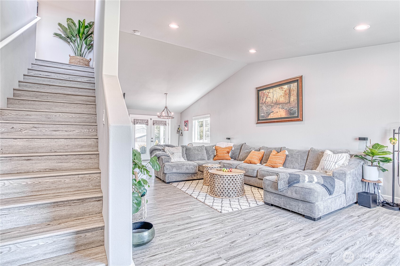 143 Margaux Loop