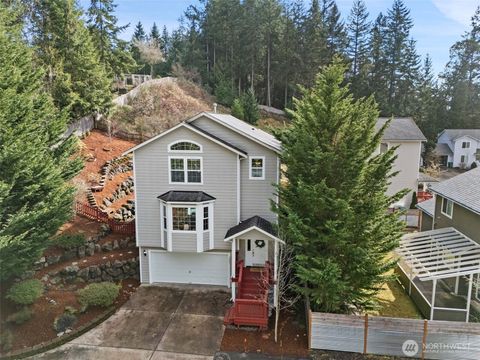 Photo of 1991 NE Trussel Court, Bremerton, WA 98311 (MLS # 2488940)