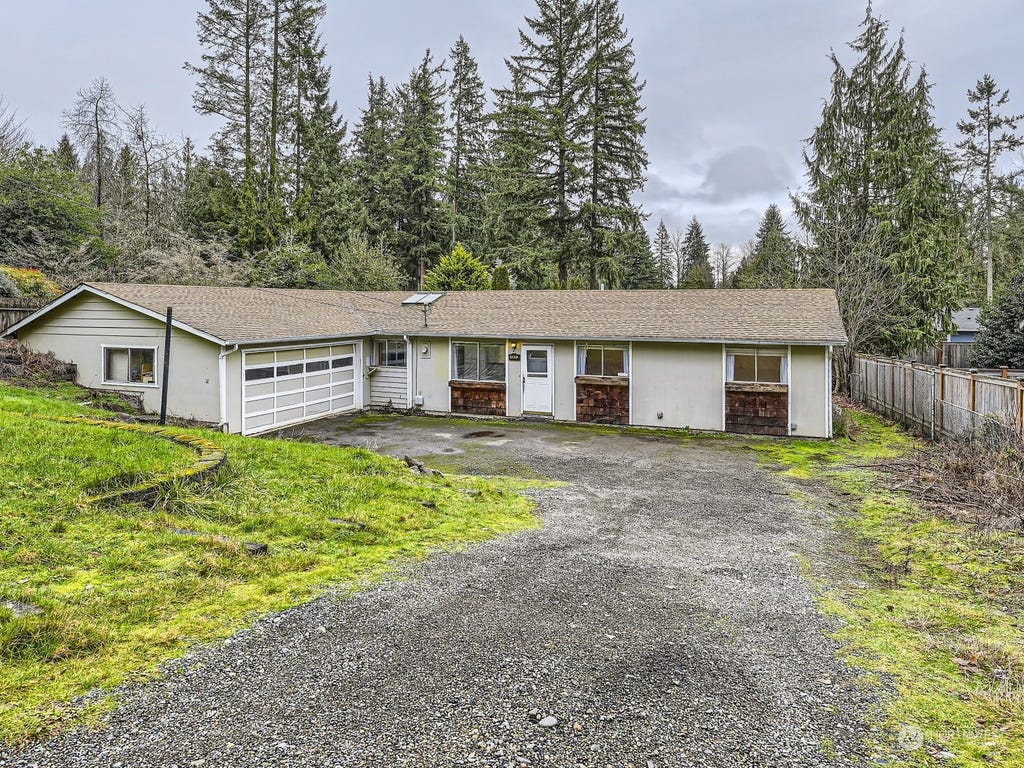 Photo of 15622 183rd Avenue NE, Woodinville, WA 98072 (MLS # 2189857)