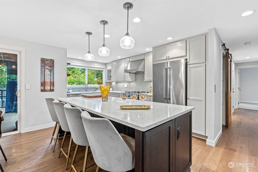 Photo of 14272 130th Place NE, Kirkland, WA 98034 (MLS # 2170138)