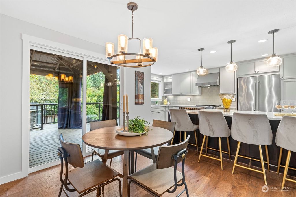 Photo of 14272 130th Place NE, Kirkland, WA 98034 (MLS # 2170138)