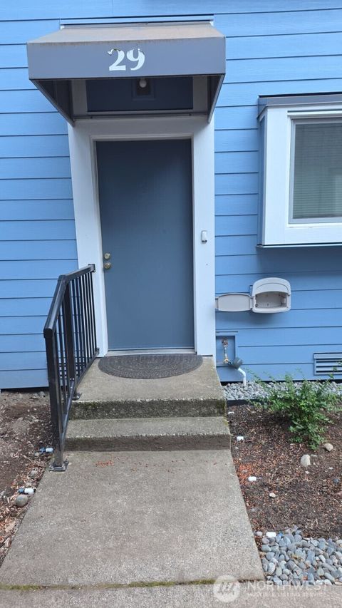 Photo of 29 146th Avenue SE #C3, Bellevue, WA 98007 (MLS # 2524296)
