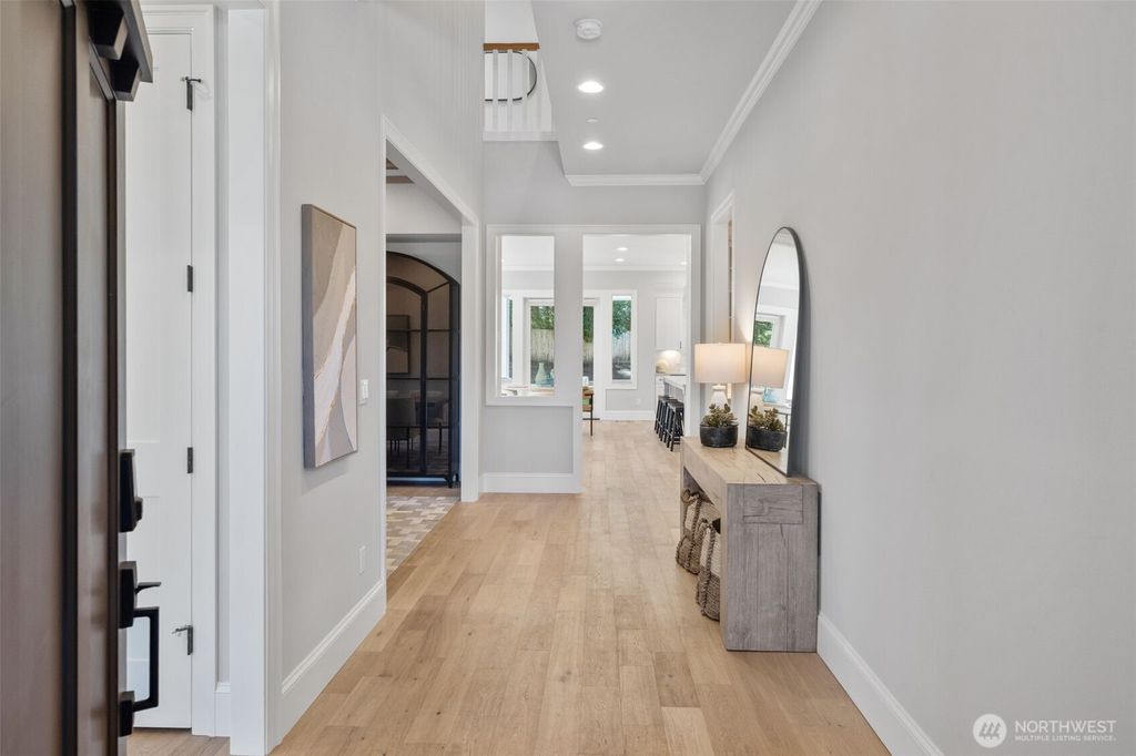 Photo of 15615 SE 45th Place, Bellevue, WA 98006 (MLS # 2357346)