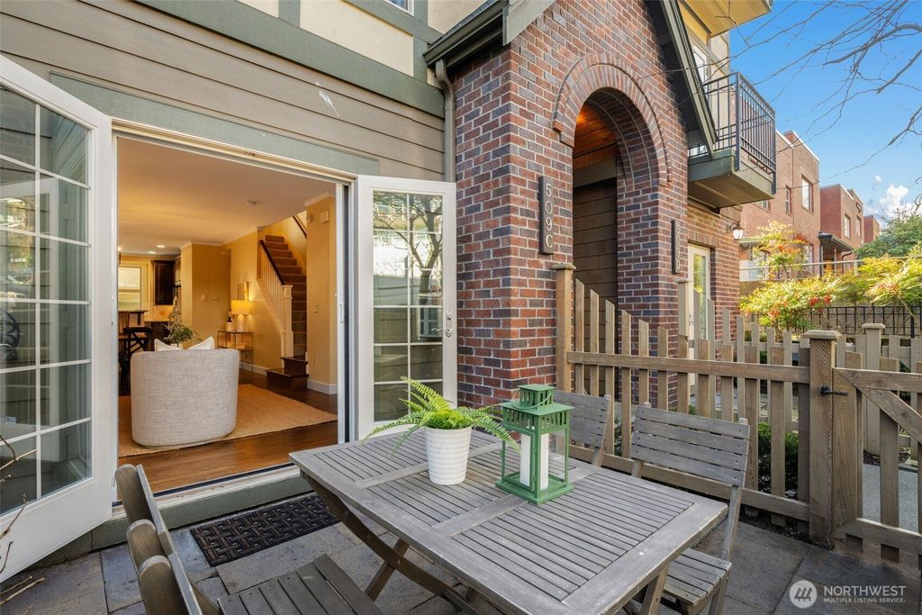 Photo of 509 W Olympic Place #C, Seattle, WA 98119 (MLS # 2338587)