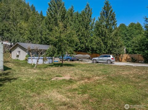 Photo of 31324 SE 383RD Place, Enumclaw, WA 98022 (MLS # 2460624)