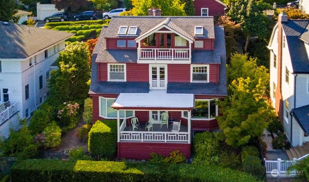 Photo of 1720 Evergreen Place, Seattle, WA 98122 (MLS # 2166118)