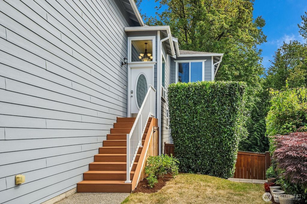Photo of 10113 SE 220th Place, Kent, WA 98031 (MLS # 2394448)