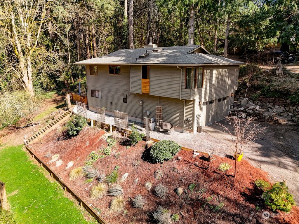 Photo of 8825 Shell Place, Edmonds, WA 98026 (MLS # 2193327)