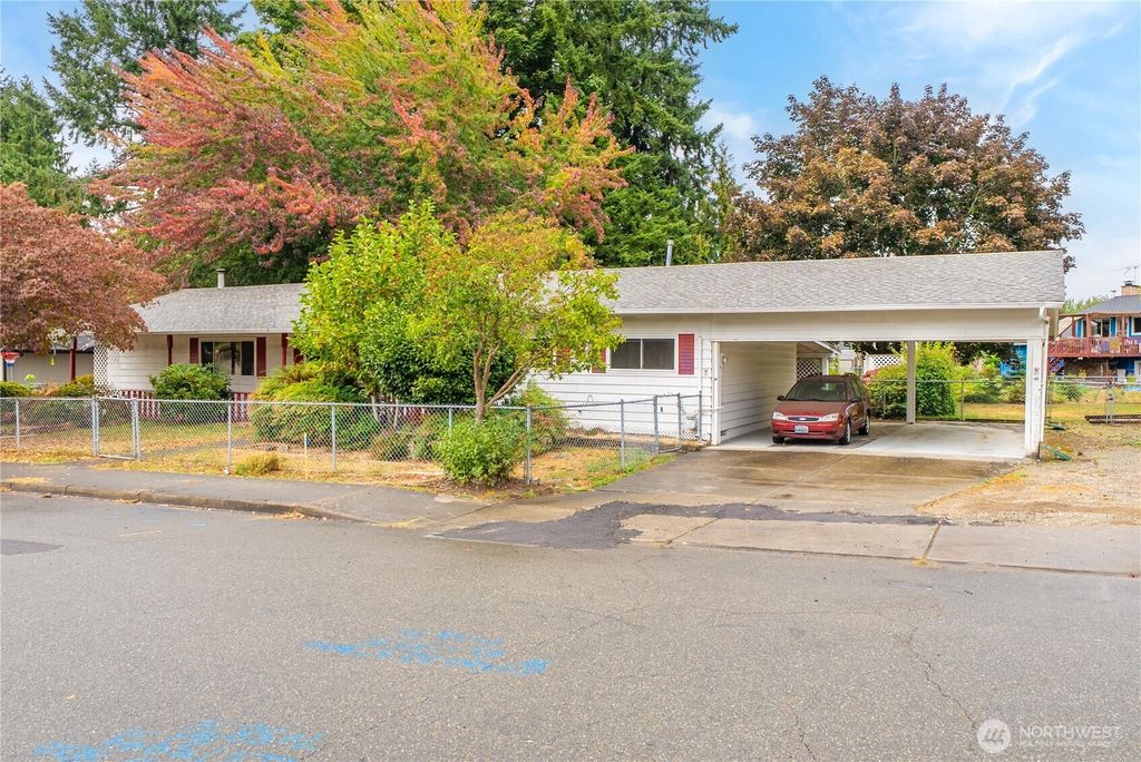 Photo of 1425 33rd Street SE, Auburn, WA 98002 (MLS # 2439820)