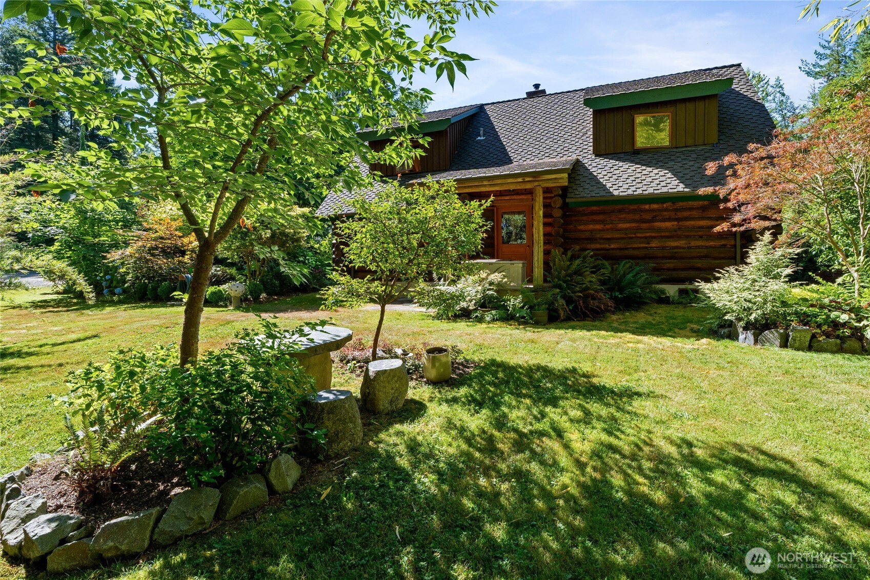 825 SW Winter Spring Lane