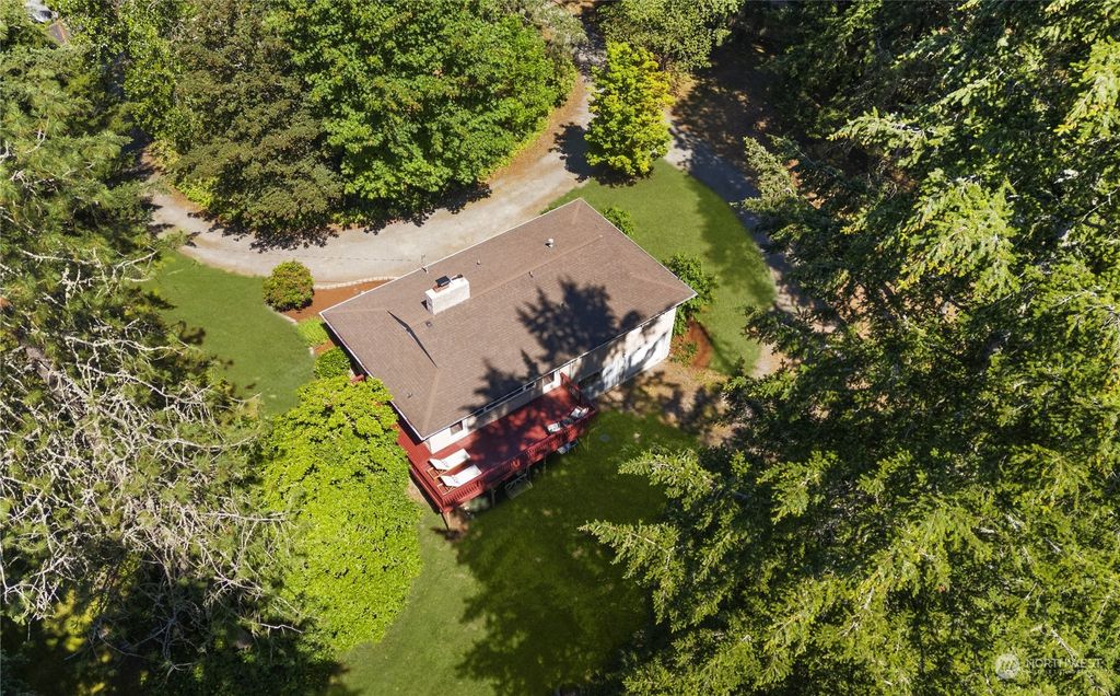Photo of 2424 242nd Avenue SE, Sammamish, WA 98075 (MLS # 2262076)