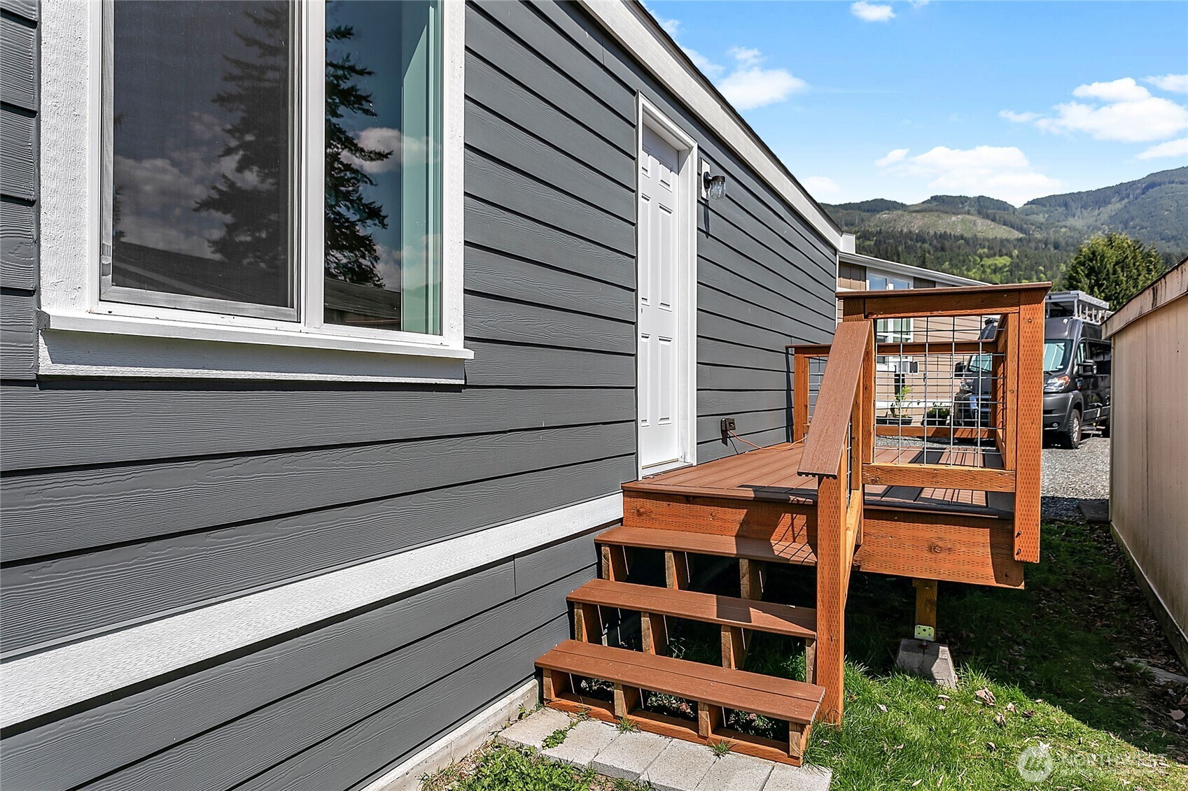921 Autumn Lane 243