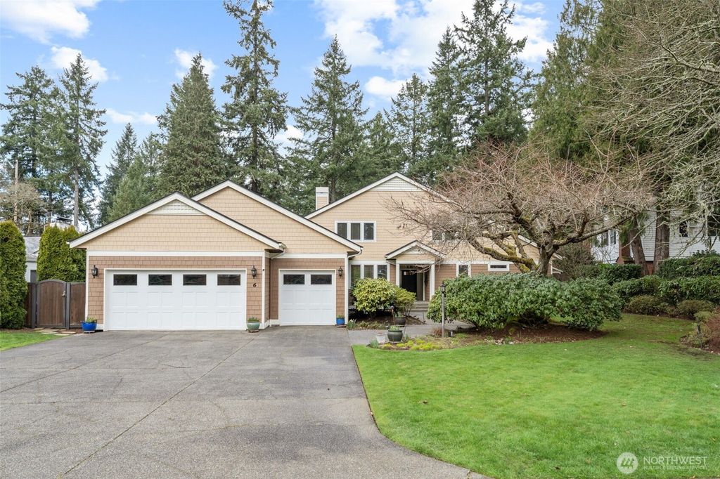 Photo of 6 Forest Glen Lane SW, Lakewood, WA 98498 (MLS # 2486271)