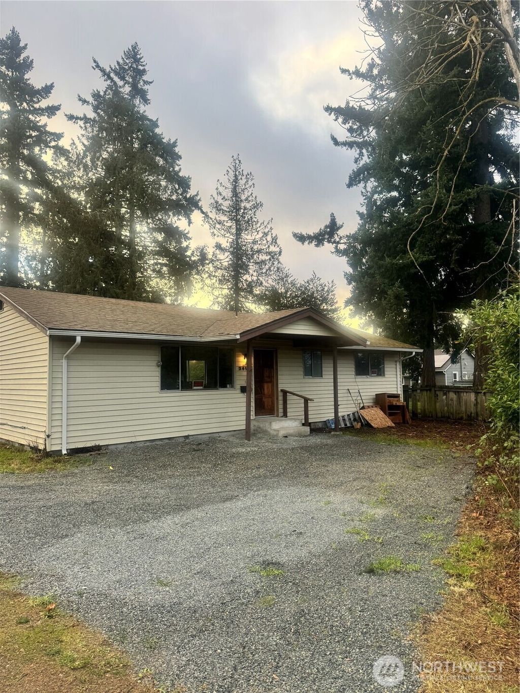 Photo of 3419 S 164th Street, SeaTac, WA 98188 (MLS # 2465072)