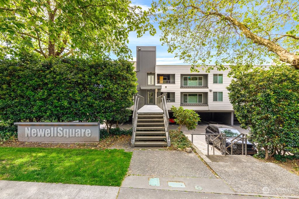 Photo of 3609 14th Avenue W #201, Seattle, WA 98119 (MLS # 2236256)