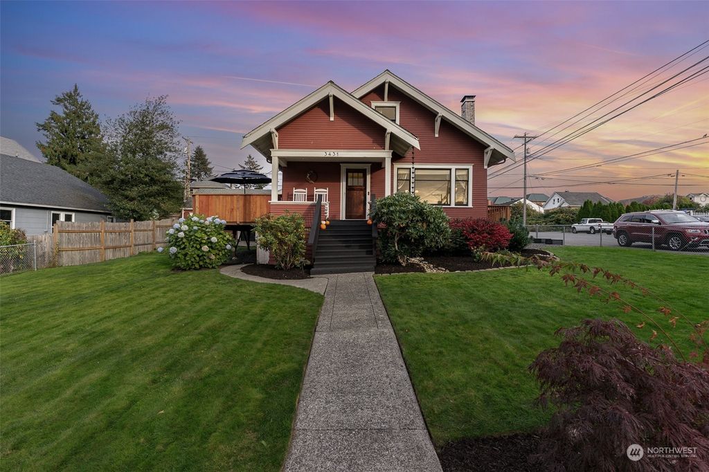 Photo of 3431 Hoyt Avenue, Everett, WA 98201 (MLS # 2306520)