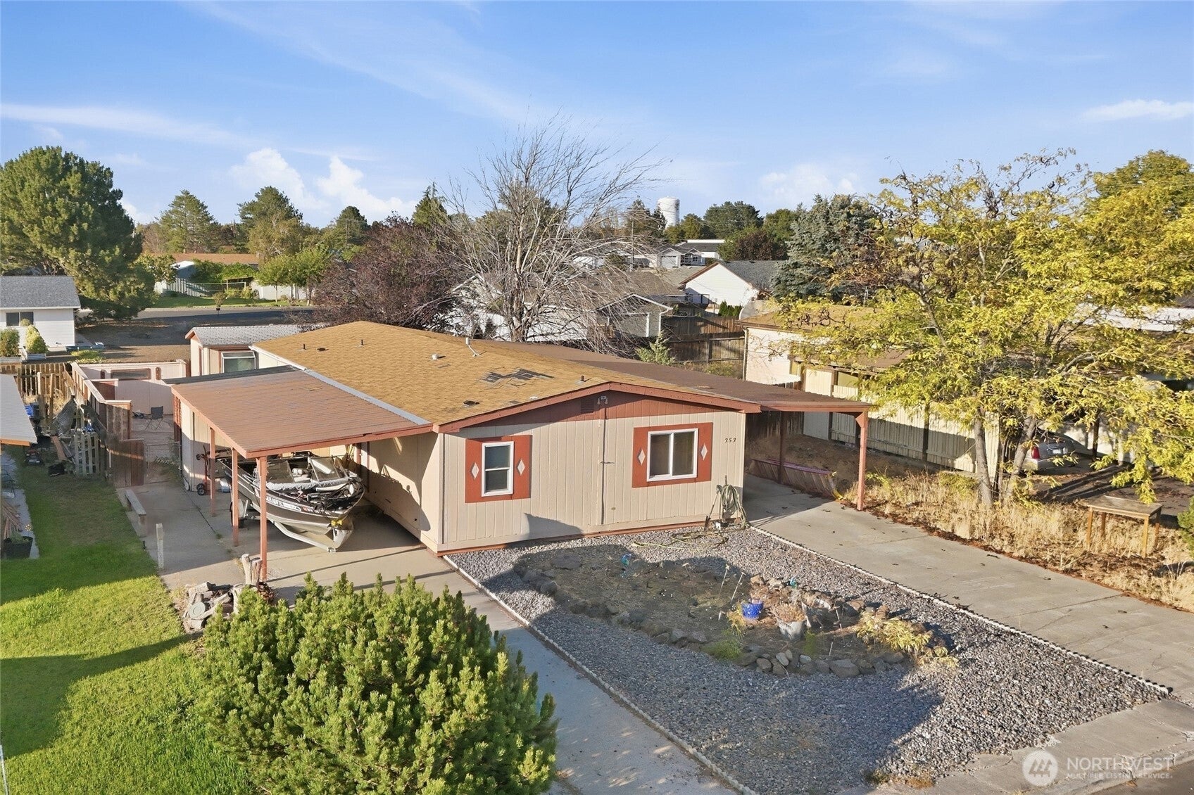 353 5th Avenue NE