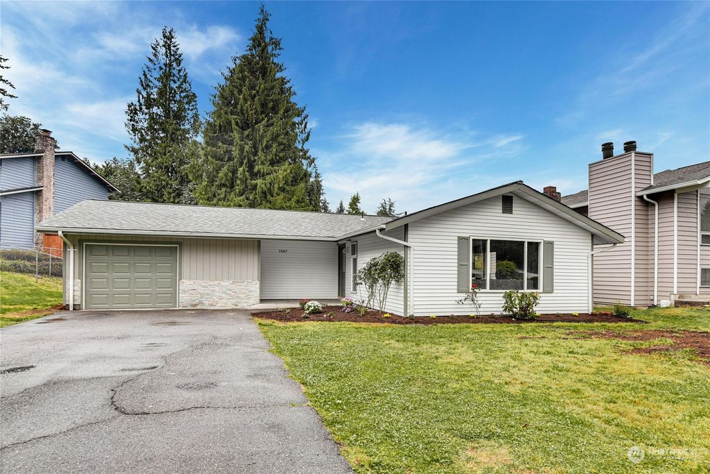 Photo of 13417 SE 233rd Street, Kent, WA 98042 (MLS # 2295267)