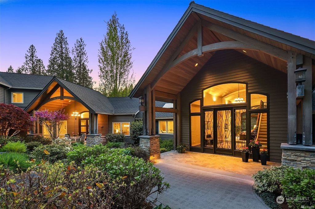 Photo of 25206 SE 28th Street, Sammamish, WA 98075 (MLS # 2206122)
