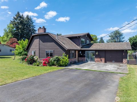 Photo of 711 Kearns Lane, Centralia, WA 98531 (MLS # 2521821)