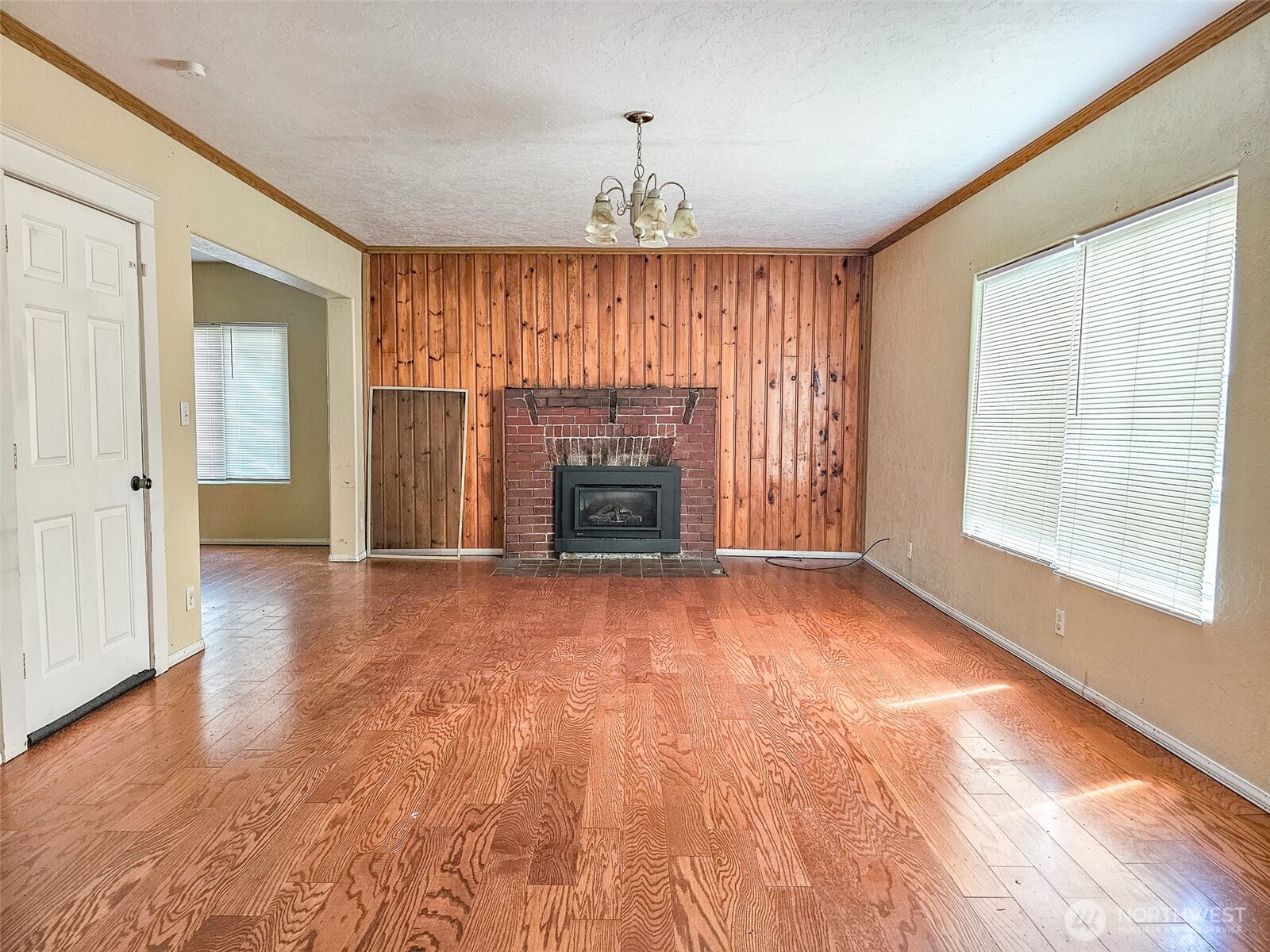 1402 W Market Street