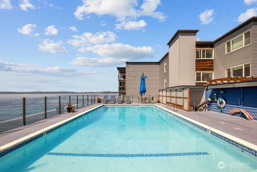 Photo of 515 Lake Street S #205, Kirkland, WA 98033 (MLS # 2566480)