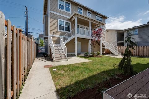 Photo of 3323 Hoyt Avenue #D, Everett, WA 98201 (MLS # 2508410)