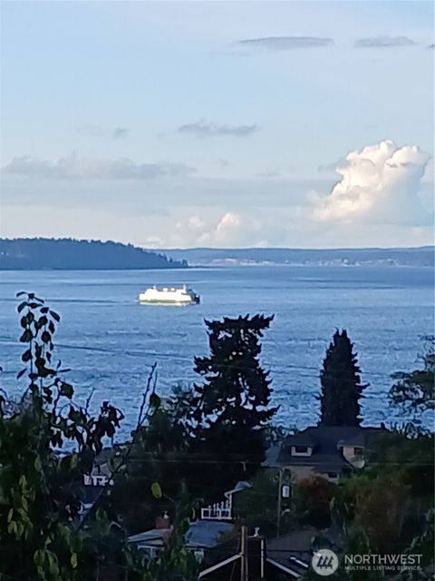 Photo of 660 Campbell Avenue, Mukilteo, WA 98275 (MLS # 2452516)