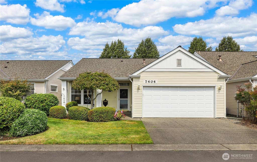 Photo of 7404 143rd Avenue Ct E, Sumner, WA 98390 (MLS # 2556188)