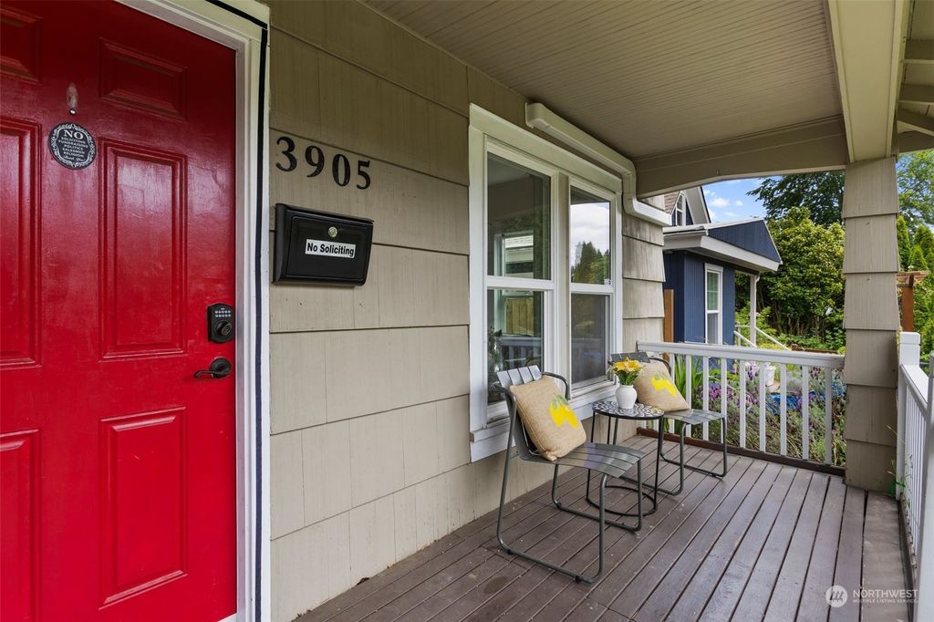 Photo of 3905 High Street, Everett, WA 98201 (MLS # 2250455)