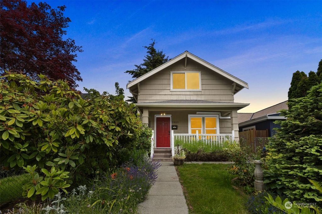 Photo of 3905 High Street, Everett, WA 98201 (MLS # 2250455)