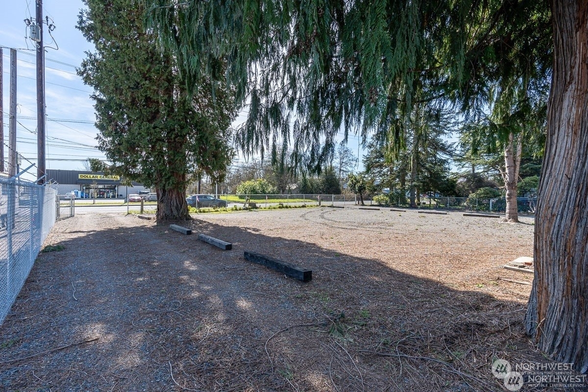 407 W Reynolds Avenue
