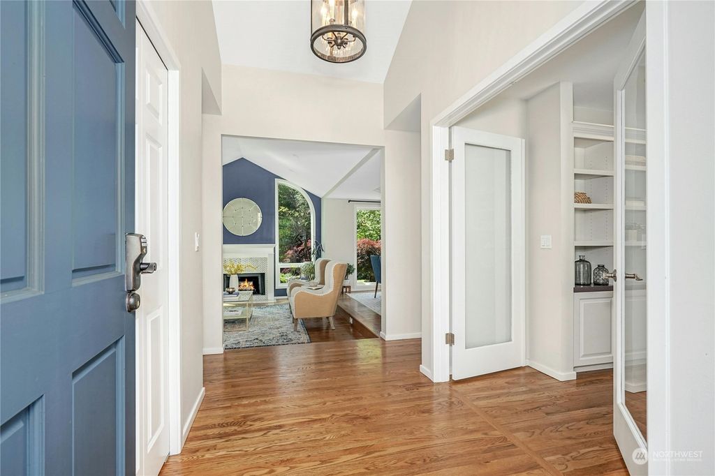 Photo of 16407 SE 46th Street, Bellevue, WA 98006 (MLS # 2263170)