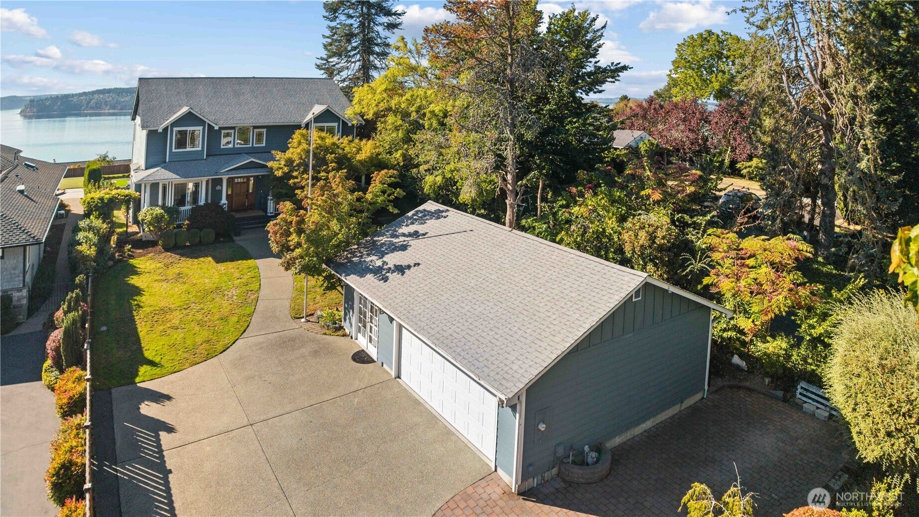3616 Tahoma Place W