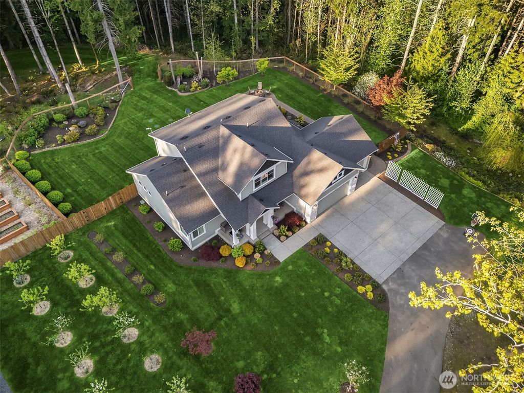 Photo of 20019 78th St St, Snohomish, WA 98290 (MLS # 2516629)