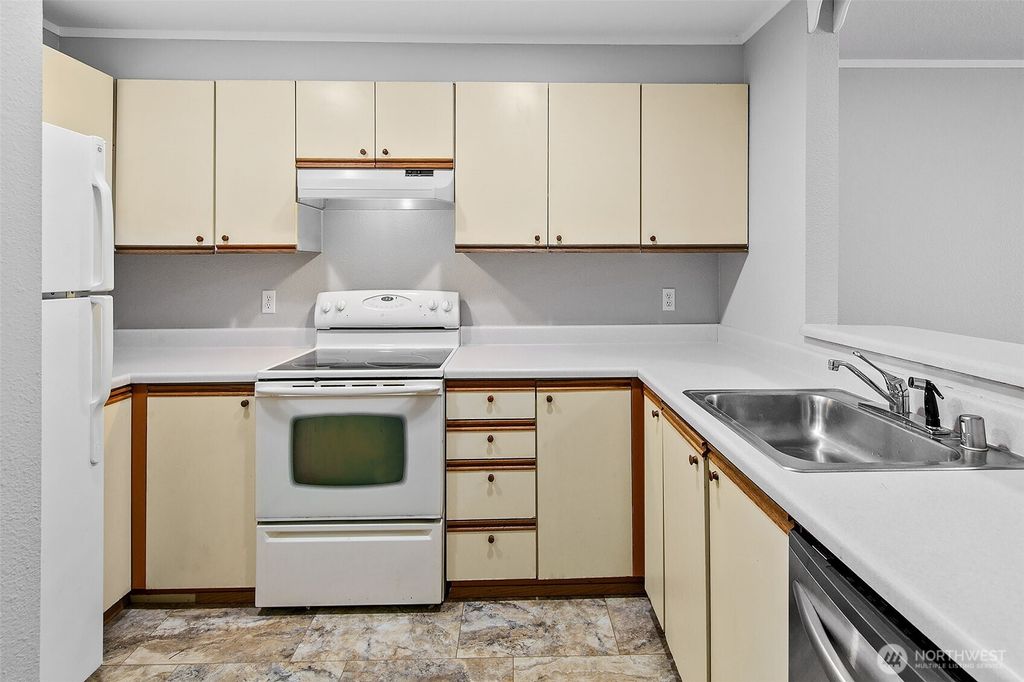 Photo of 3256 SW Avalon Way #203, Seattle, WA 98126 (MLS # 2342016)
