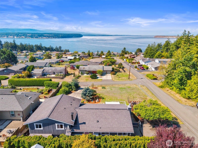 150 N Rhododendron Drive