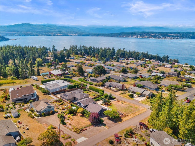 150 N Rhododendron Drive