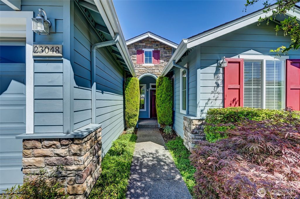 Photo of 23048 NE 127th Way, Redmond, WA 98053 (MLS # 2415399)