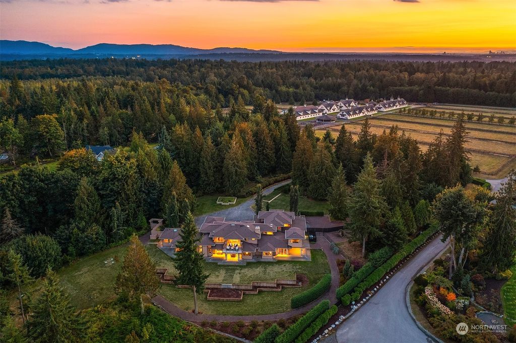 Photo of 6910 264th Avenue NE, Redmond, WA 98053 (MLS # 2163459)