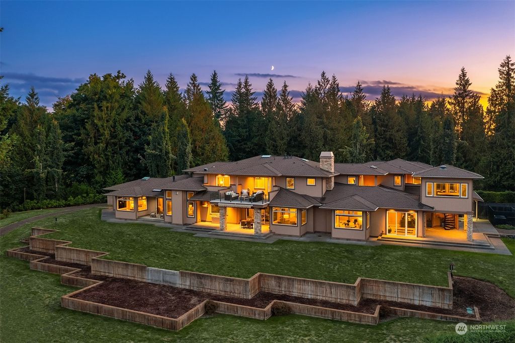 Photo of 6910 264th Avenue NE, Redmond, WA 98053 (MLS # 2163459)