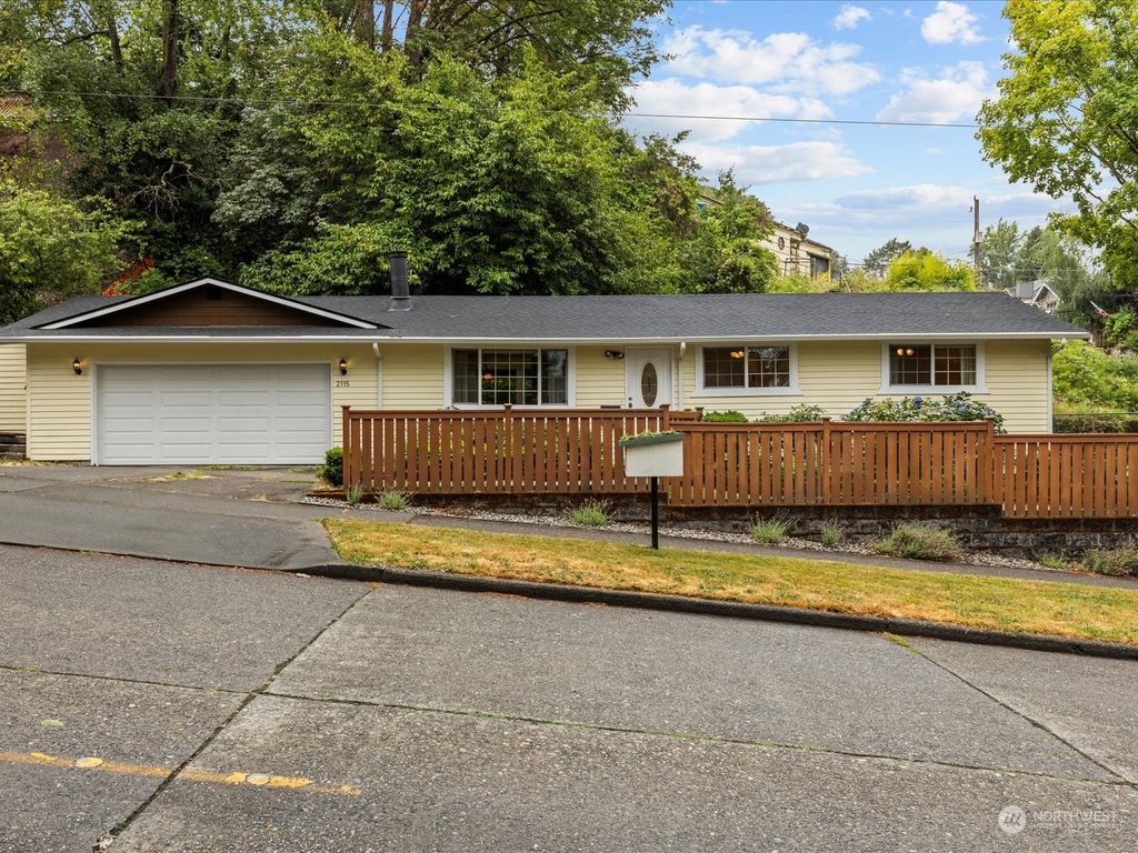 Photo of 2115 SW Andover Street, Seattle, WA 98106 (MLS # 2270808)