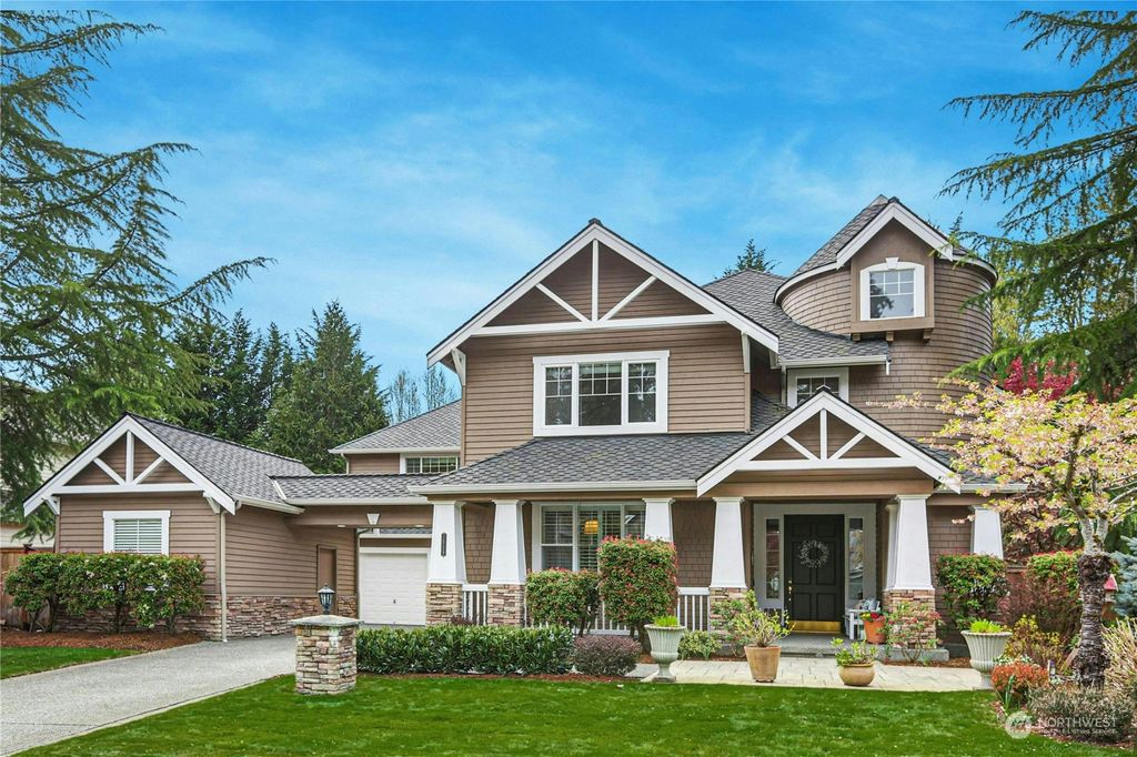 Photo of 26729 SE 9th Way, Sammamish, WA 98075 (MLS # 2221392)